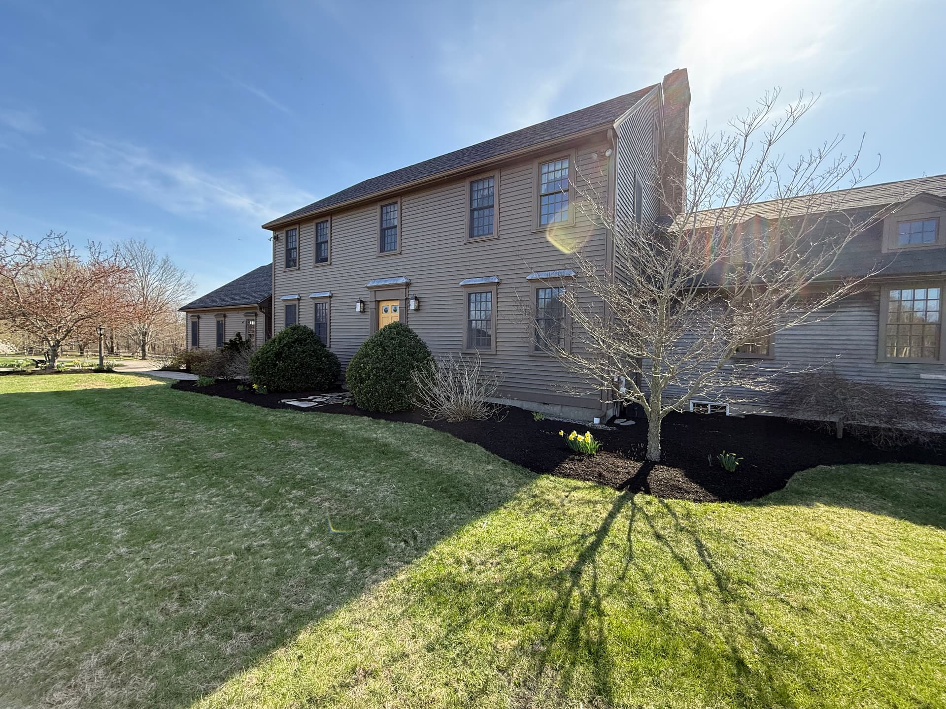 Gallery photos for Revamping Outdoor Spaces with Fresh Mulch and Stone Accents: Image #3