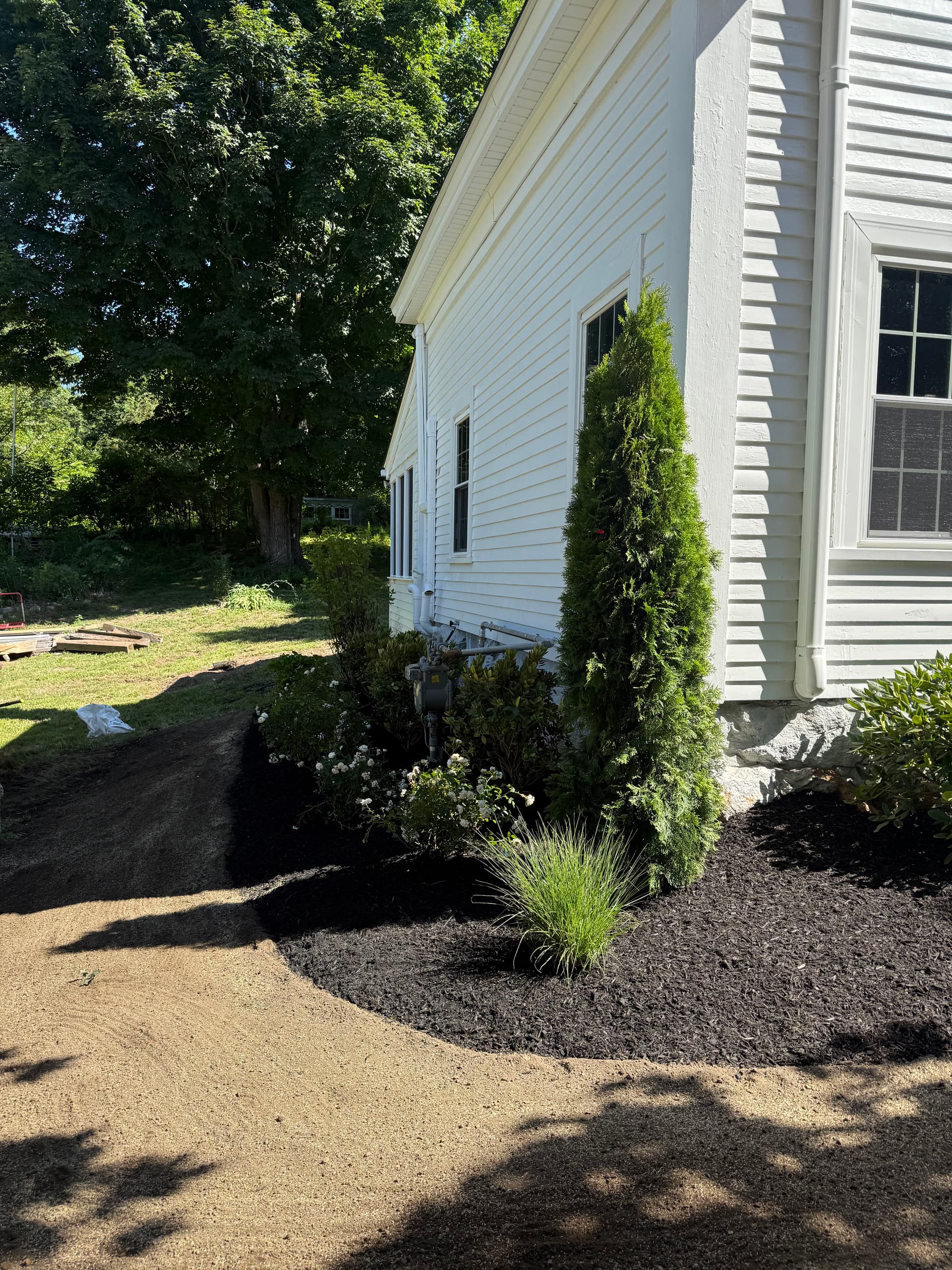 Gallery photos for Curb Appeal Boost with Elegant Landscape Design: Image #1